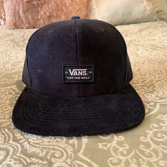 Nwt Adjustable Vans Black Corduroy Hat 